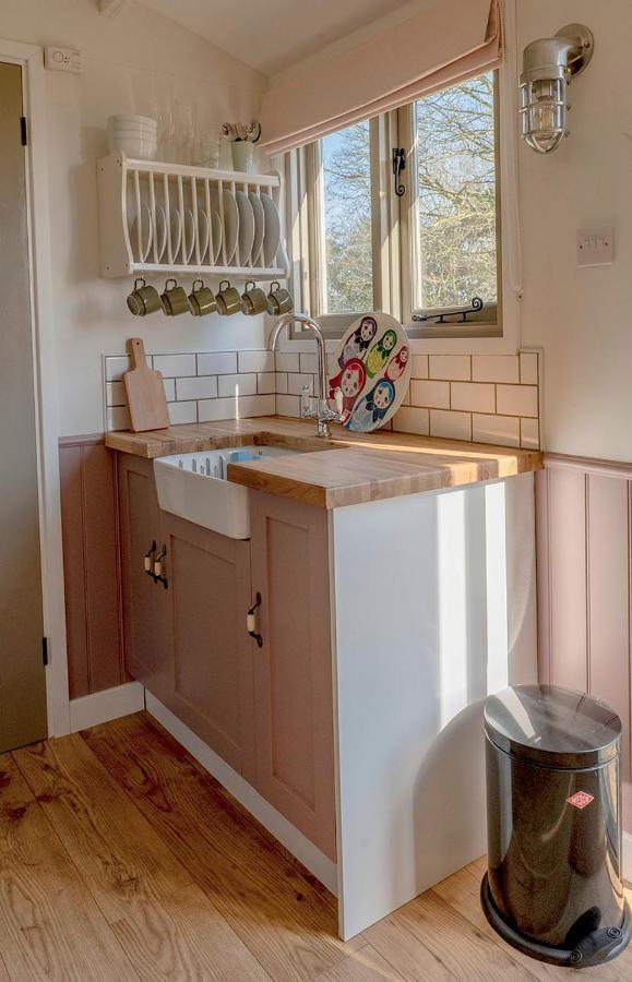 Old King William Shepherd Huts And Private Hot Tubs In North Norfolk Hunworth Luaran gambar