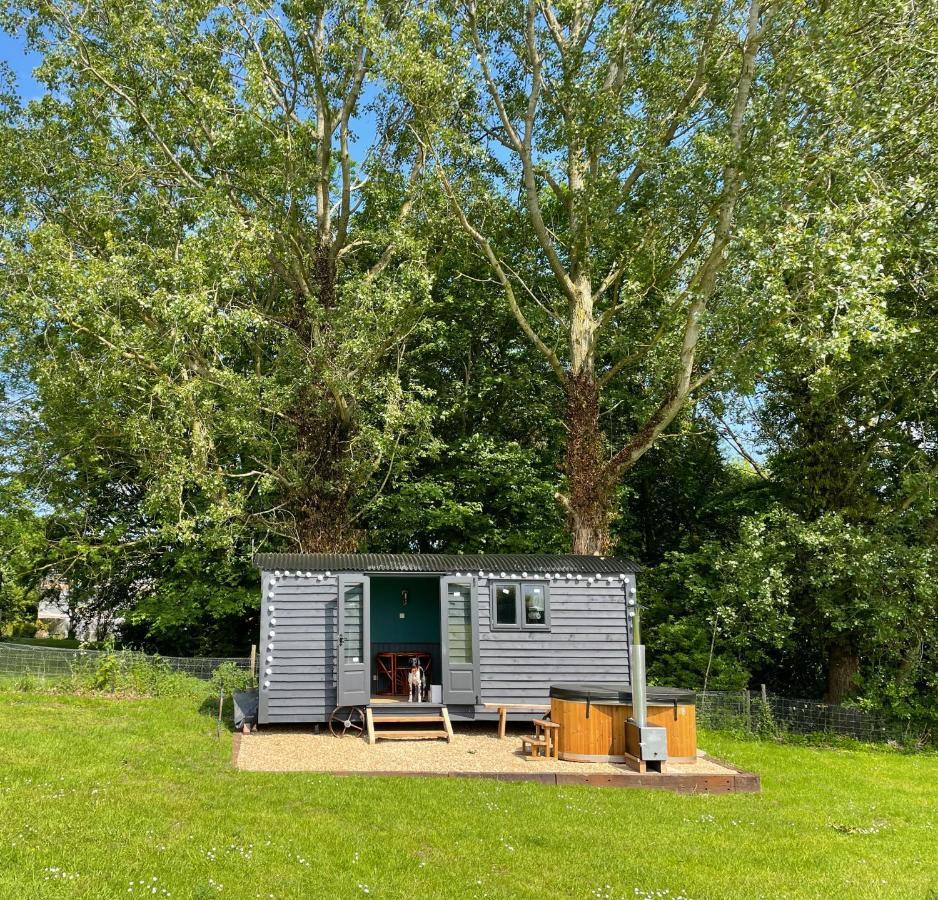 Old King William Shepherd Huts And Private Hot Tubs In North Norfolk Hunworth Luaran gambar